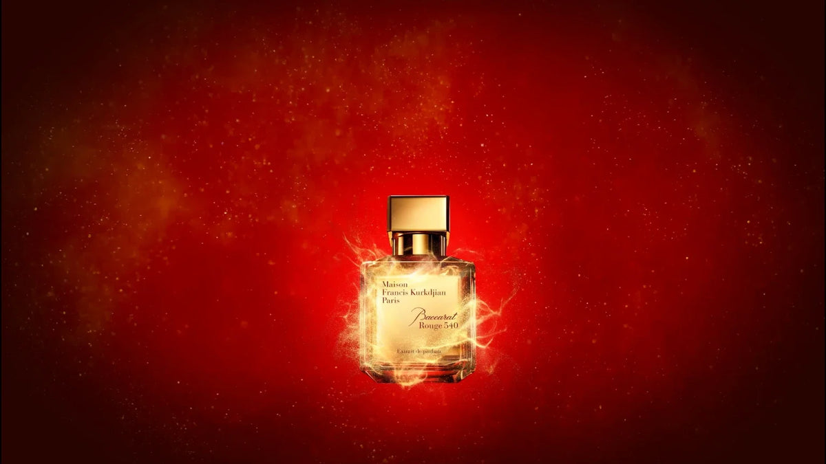 Baccarat Rouge 540 Eau de Parfum v červenozlatém vizuálu výrobce Maison Francis Kurkdjian