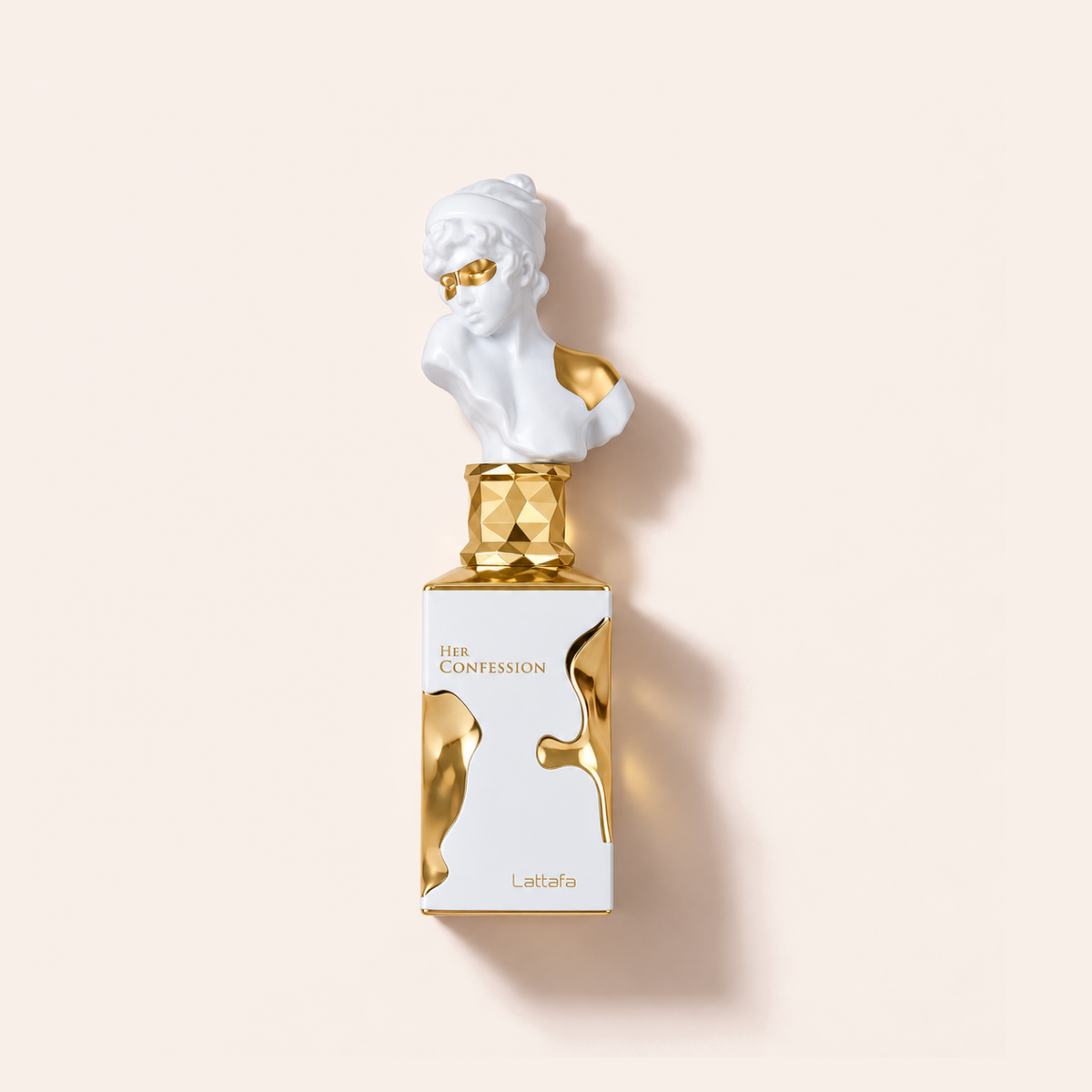 Lattafa Her Confession EDP 100 ml, flakon na světle růžovém pozadí – MrRizz