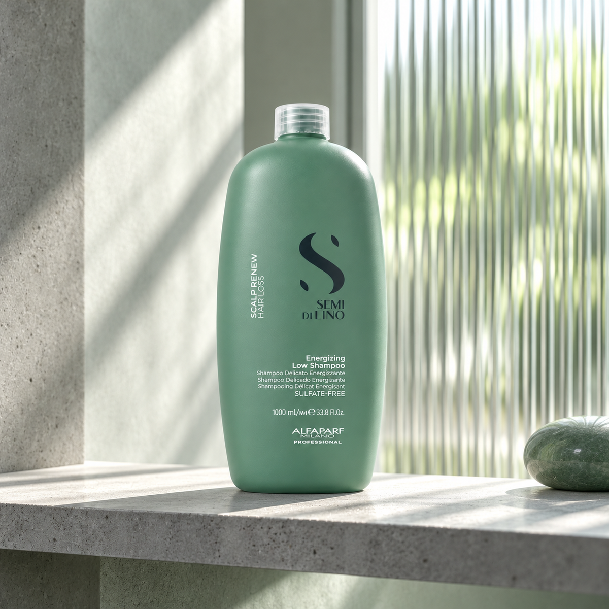 ALFAPARF MILANO Semi Di Lino Scalp Renew Energizing 1000 ml – produktová scéna – MrRizz