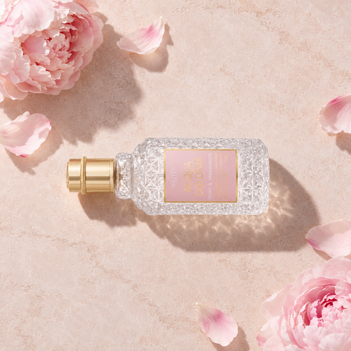 4711 Acqua Colonia Peony & Sandalwood Kolínská voda 50 ml – parfém v prostředí, pohled shora s bočním stínem