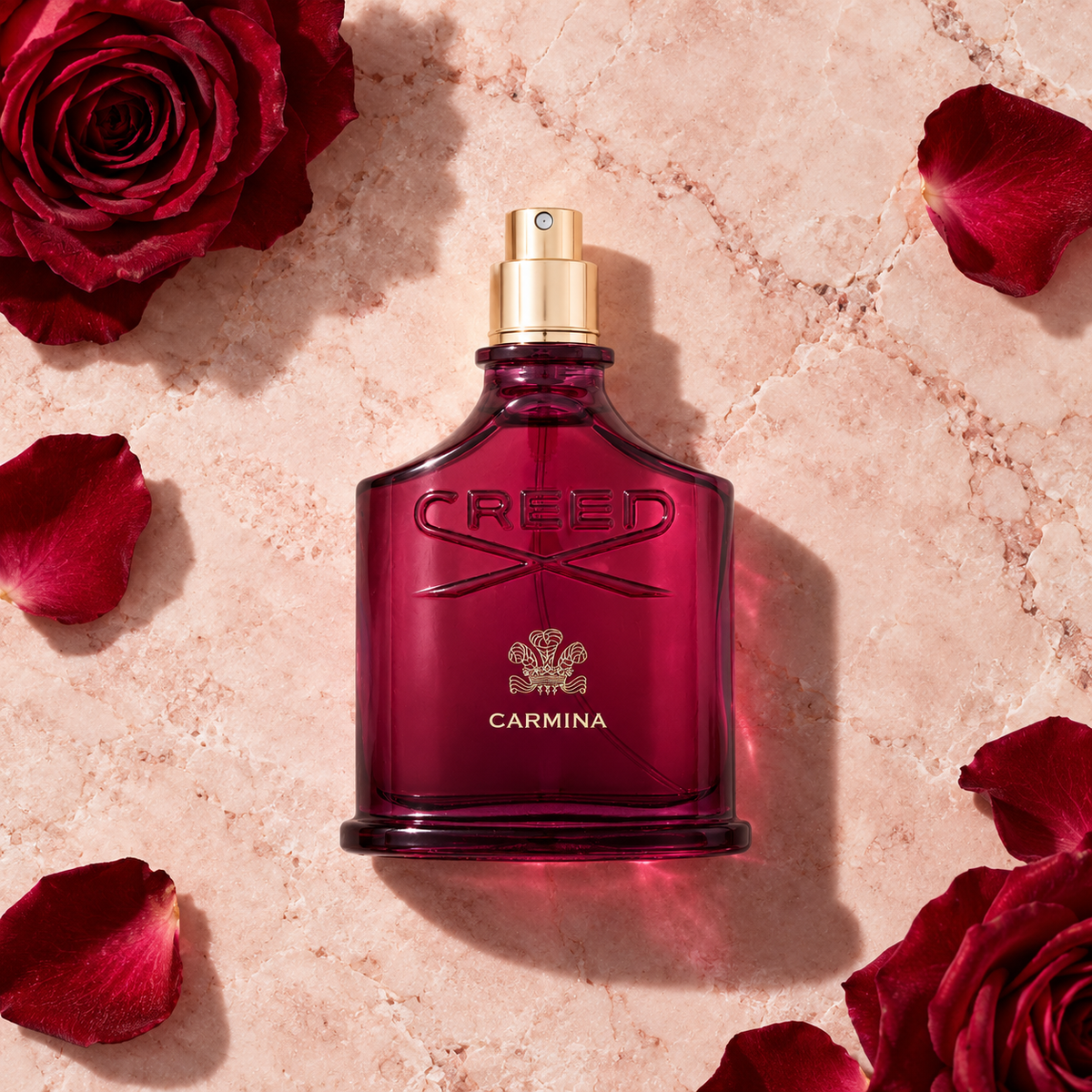 Creed Carmina EDP 75 ml – parfém v prostředí, pohled shora s bočním stínem