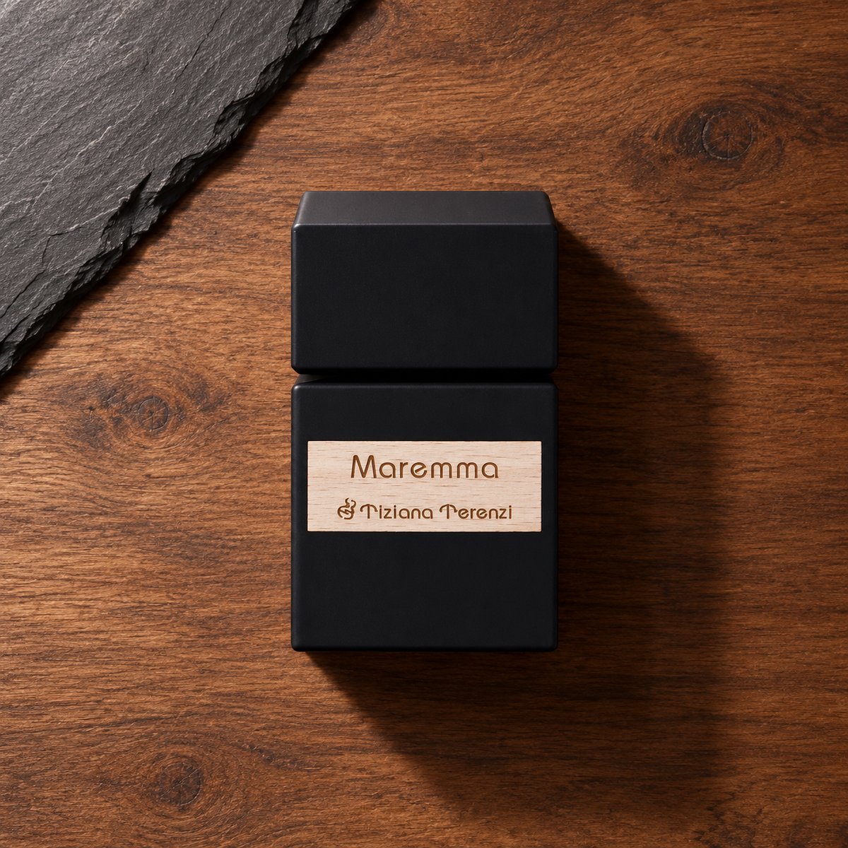 Tiziana Terenzi Maremma 100 ml – parfém v prostředí, pohled shora s bočním stínem