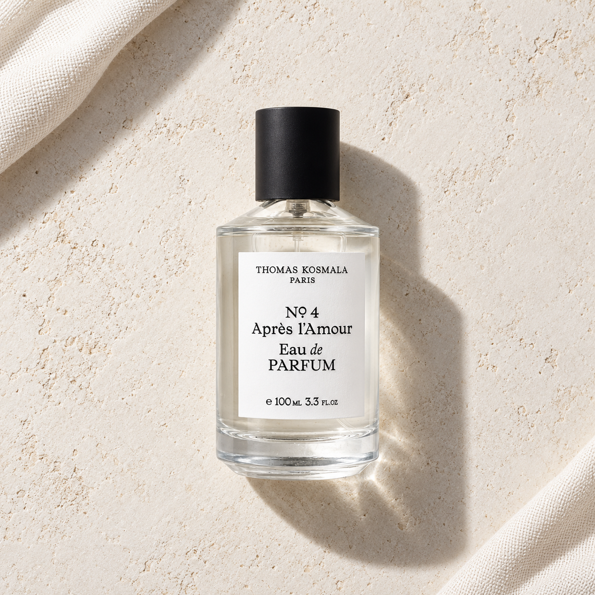 Thomas Kosmala No.4 Après l'Amour EDP 100 ml – parfém v prostředí, pohled shora s bočním stínem