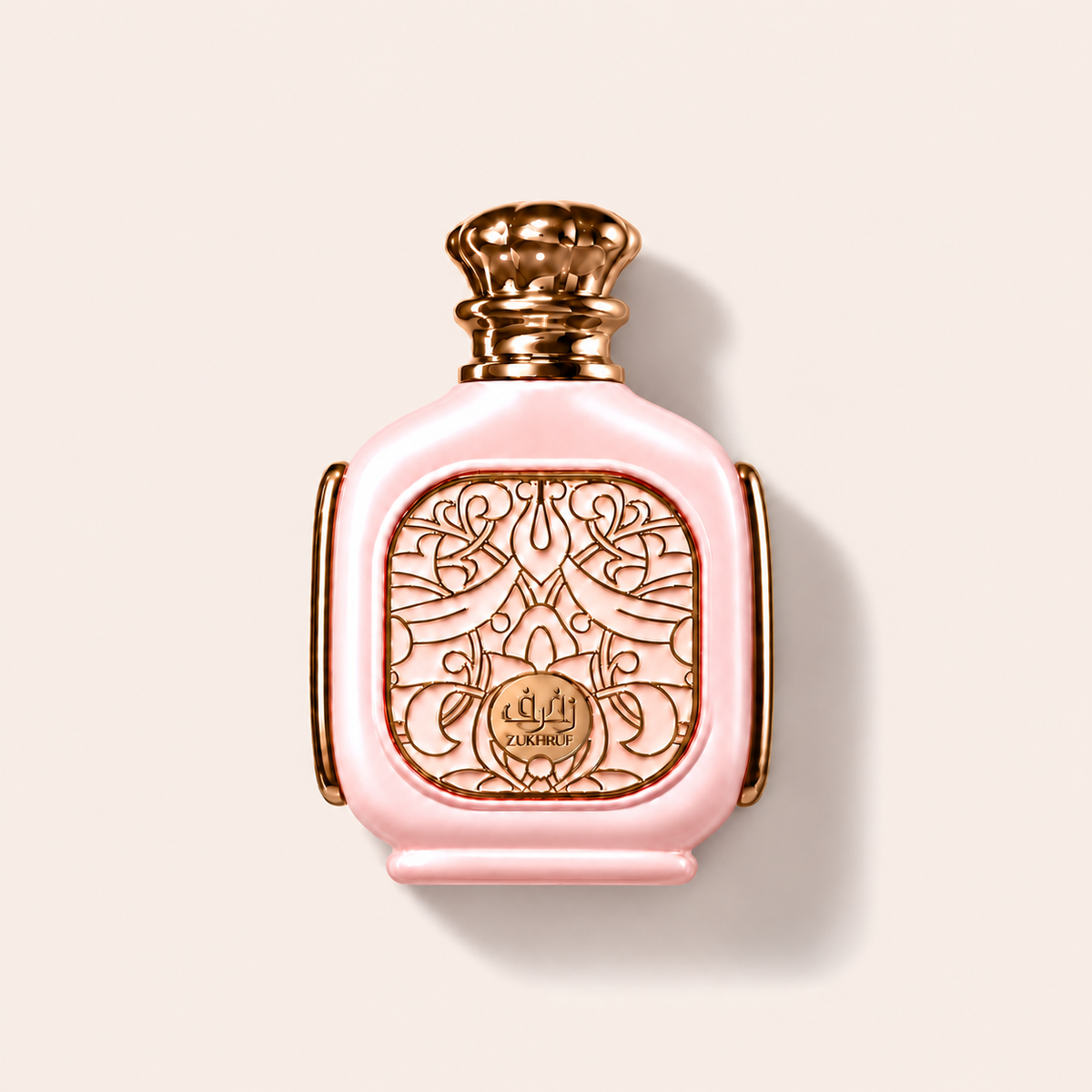 Zimaya Zukhruf Pink EDP 100 ml, růžový flakon položený na zádech – MrRizz