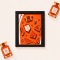 Parfémový obraz Tom Ford Bitter Peach v černém rámu – profesionální ilustrační fotografie