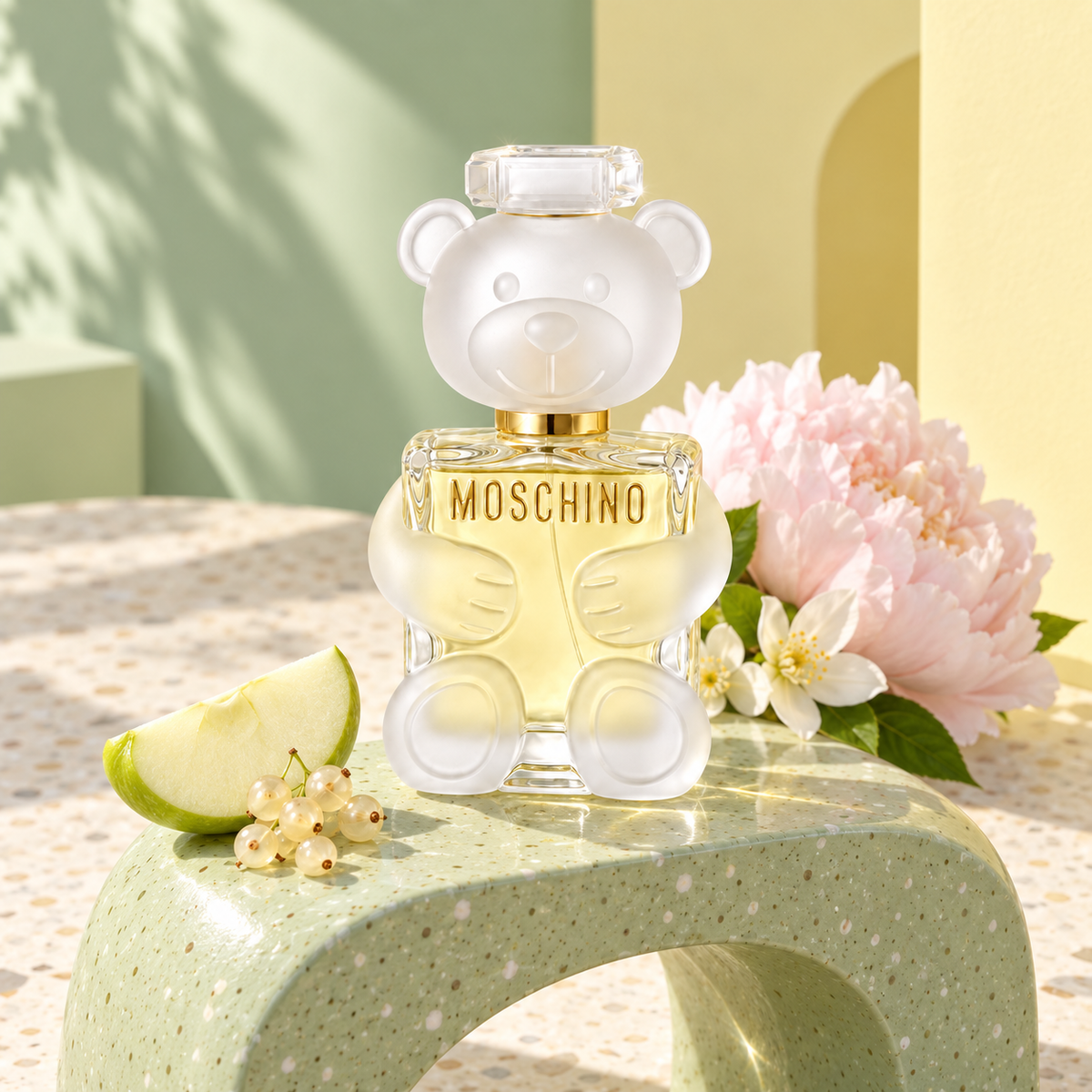 Moschino Toy 2 – fotografie v prostředí – MrRizz