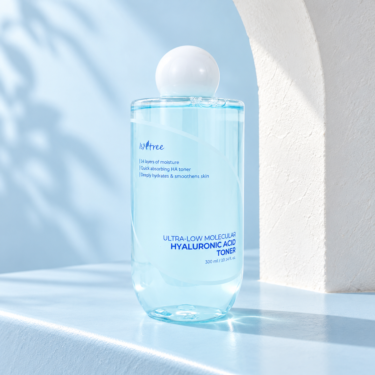 Isntree Ultra-Low Molecular Hyaluronic Acid Toner 300 ml – atmosférická fotografie – MrRizz