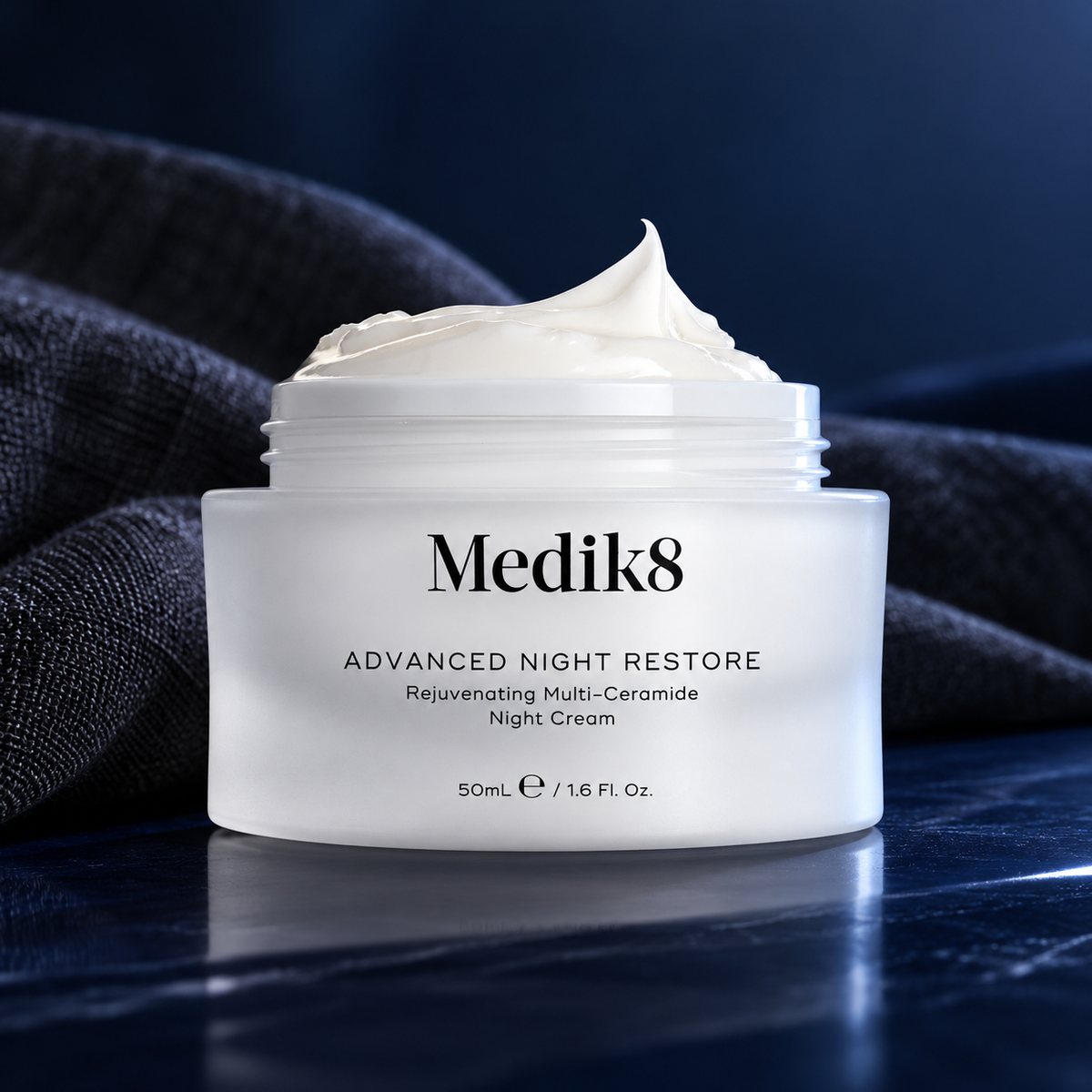 Medik8 Advanced Night Restore Rejuvenating Multi-Ceramide Night Cream 50 ml – atmosférická fotografie – MrRizz