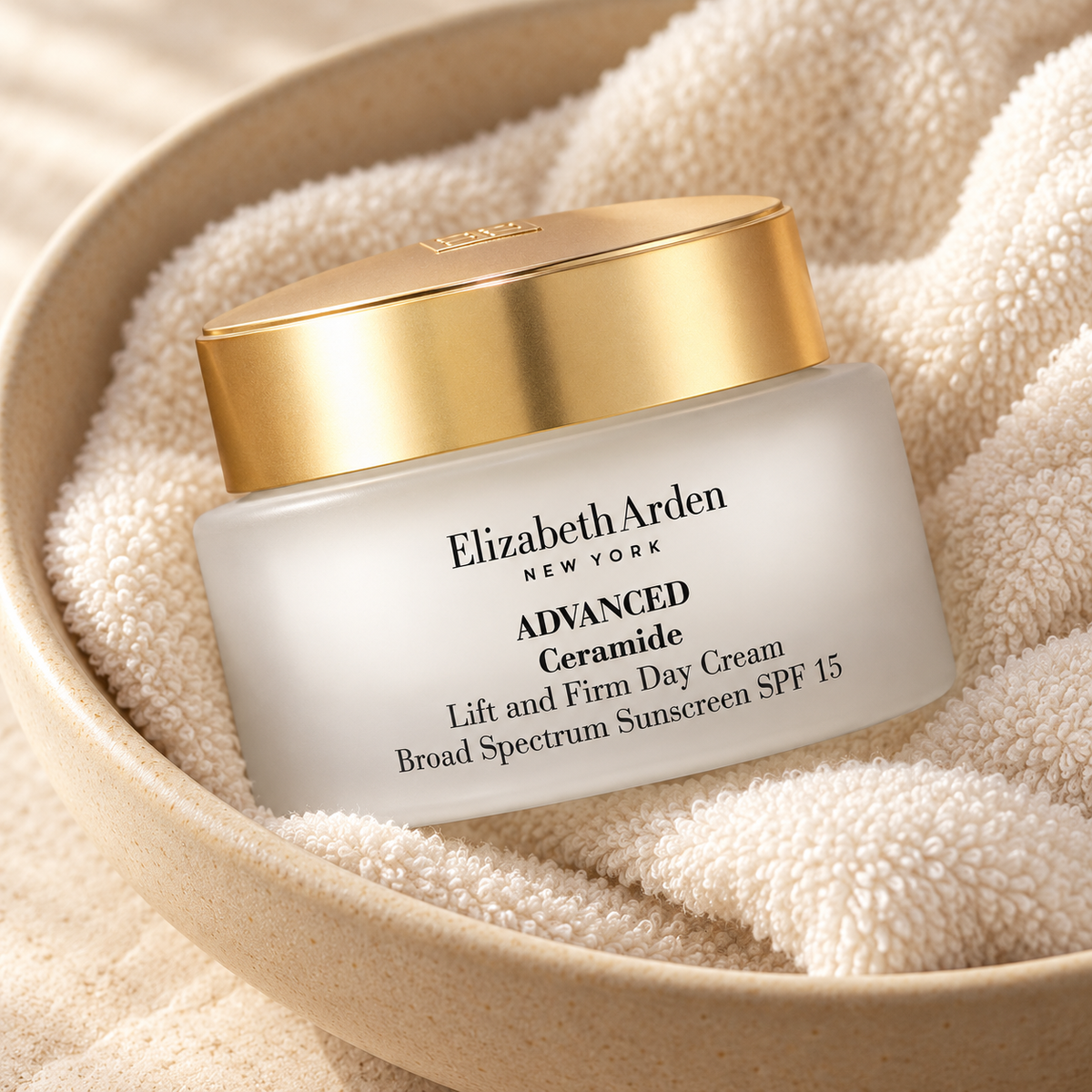 Elizabeth Arden Ceramide Advanced Lift and Firm Day Cream SPF 15 50 ml – atmosférická fotografie – MrRizz