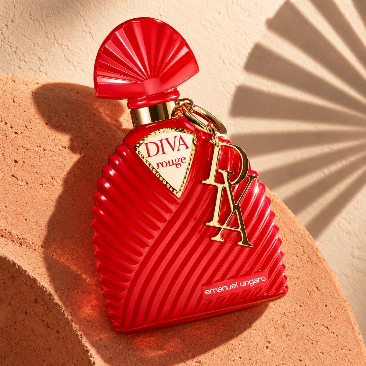 Emanuel Ungaro Diva Rouge EDP 100 ml – atmosférická fotografie – MrRizz