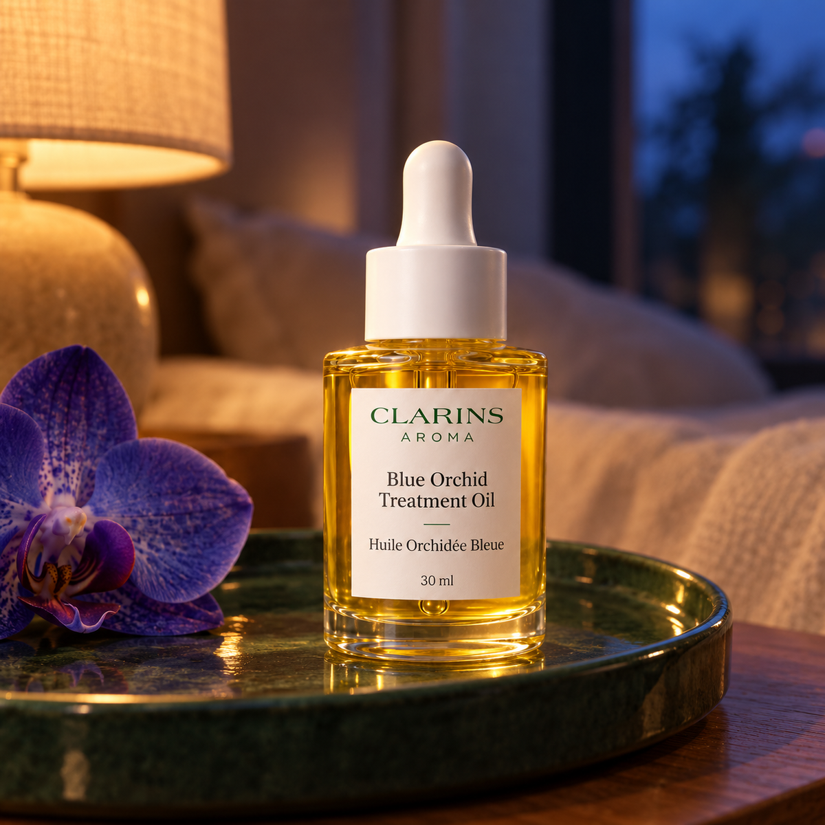 Clarins Face Treatment Oil Blue Orchid 30 ml – atmosférická fotografie – MrRizz
