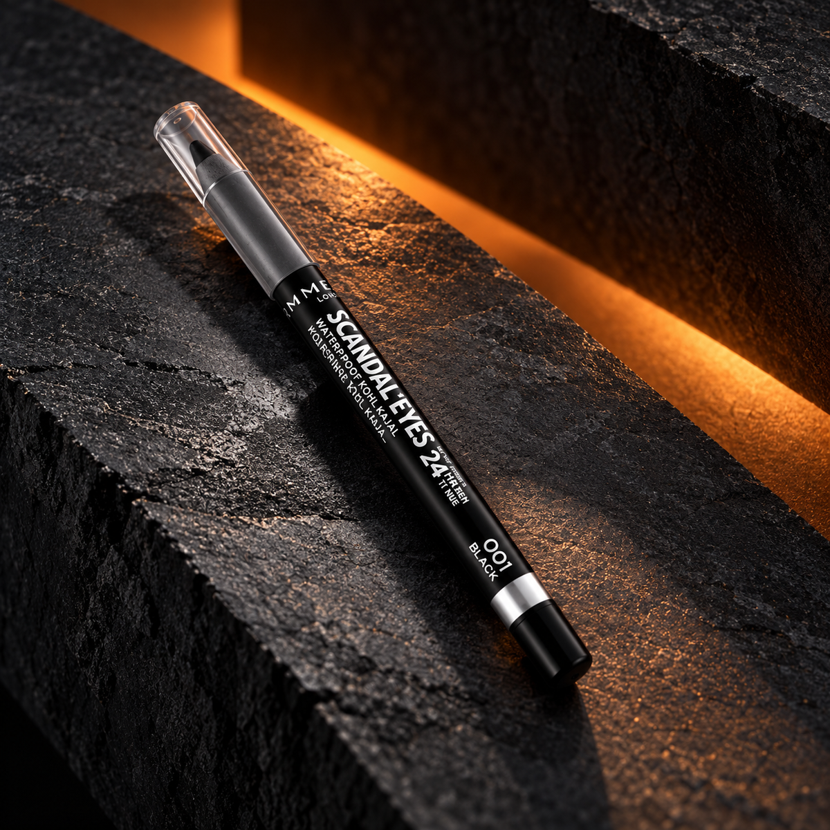 Rimmel London Scandaleyes Kajal 1,3 ml – atmosférická fotografie – MrRizz