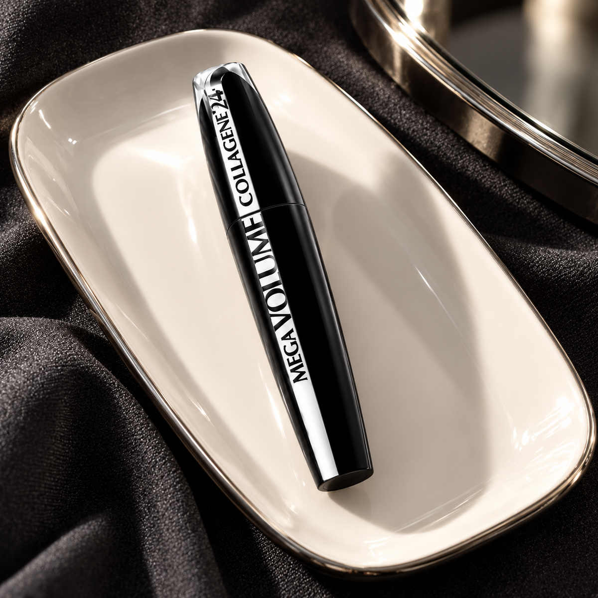 L'Oréal Paris Mega Volume Collagene 24h 9 ml – atmosférická fotografie – MrRizz