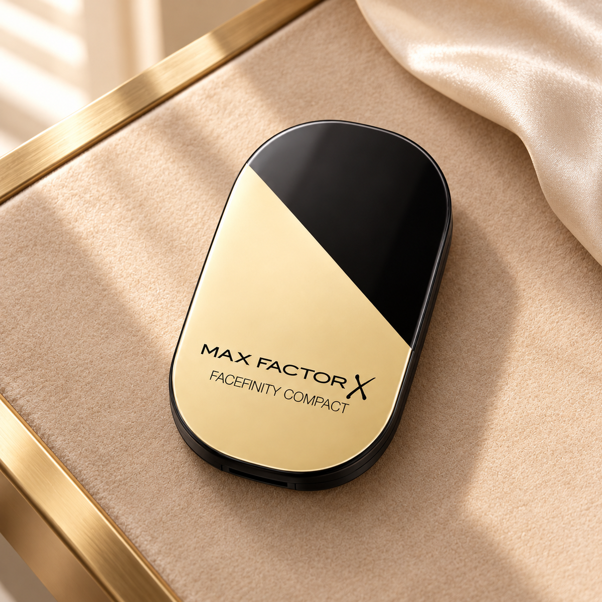 Max Factor Facefinity Compact Foundation 10 ml – atmosférická fotografie – MrRizz
