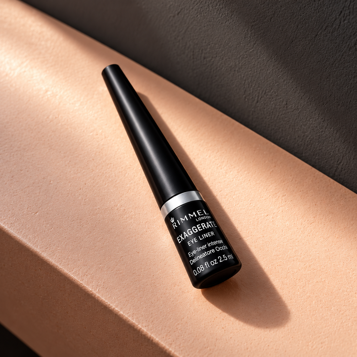 Rimmel London Exaggerate 2,5 ml – atmosférická fotografie – MrRizz
