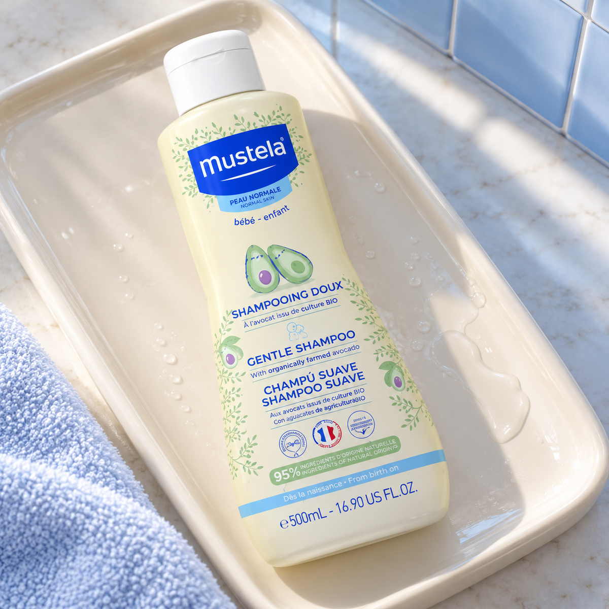 Mustela Bébé Gentle Shampoo 500 ml – atmosférická fotografie – MrRizz