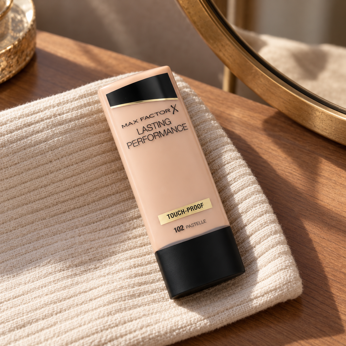 Max Factor Lasting Performance 35 ml – atmosférická fotografie – MrRizz