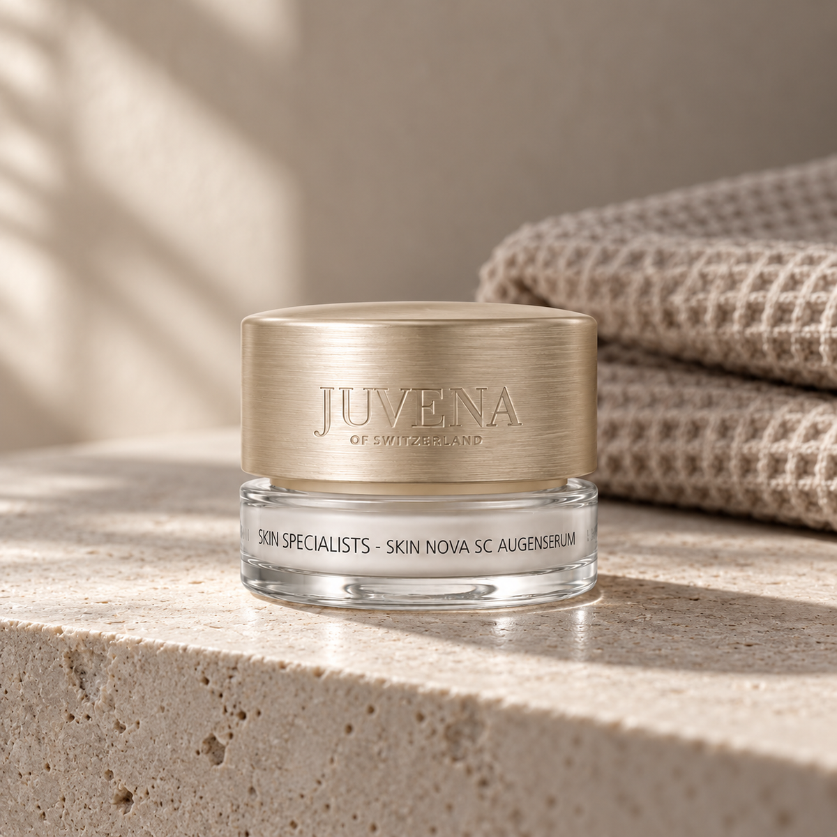 Juvena Skin Specialist Skin Nova SC 15 ml – atmosférická fotografie – MrRizz