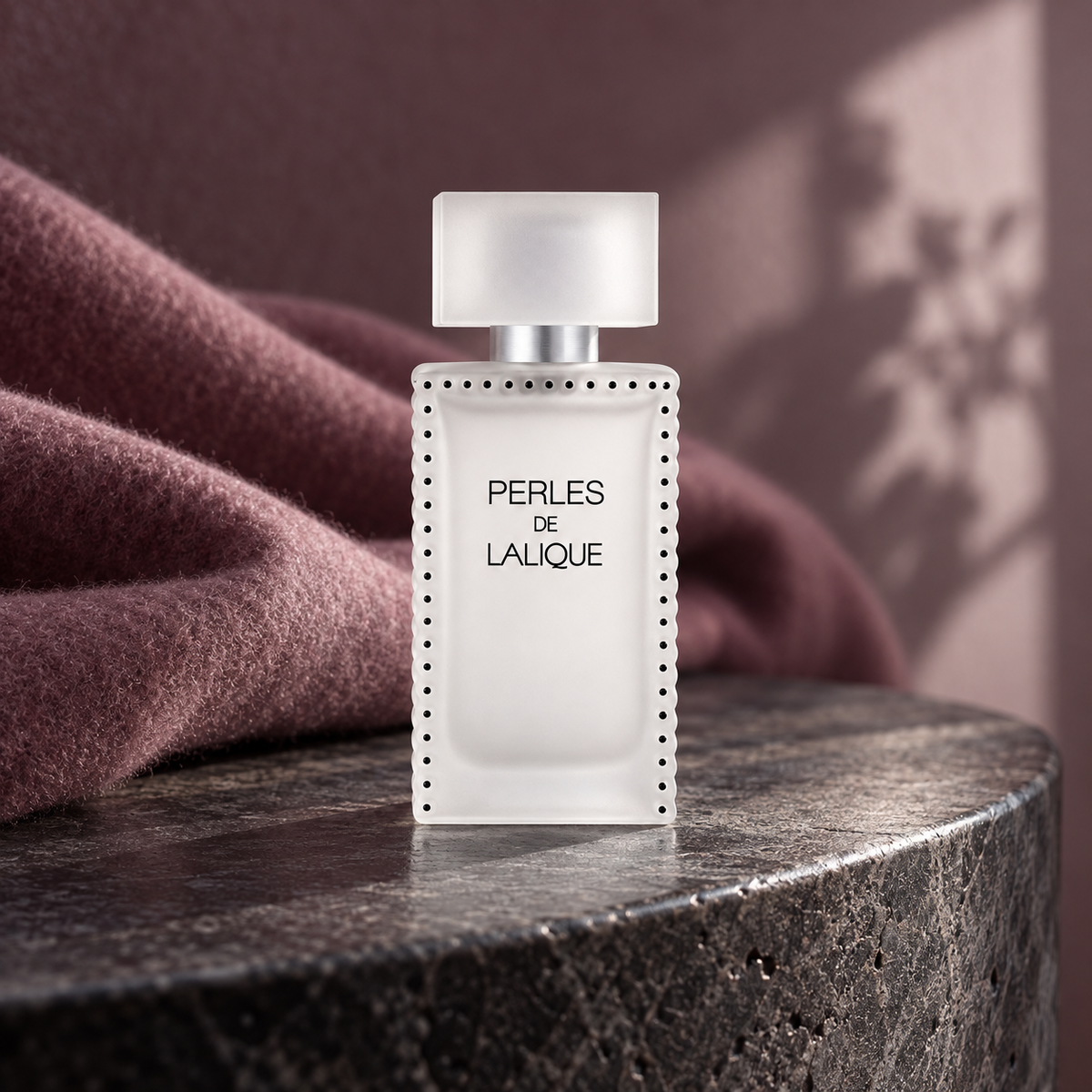Lalique Perles De Lalique EDP 50 ml – atmosférická fotografie – MrRizz