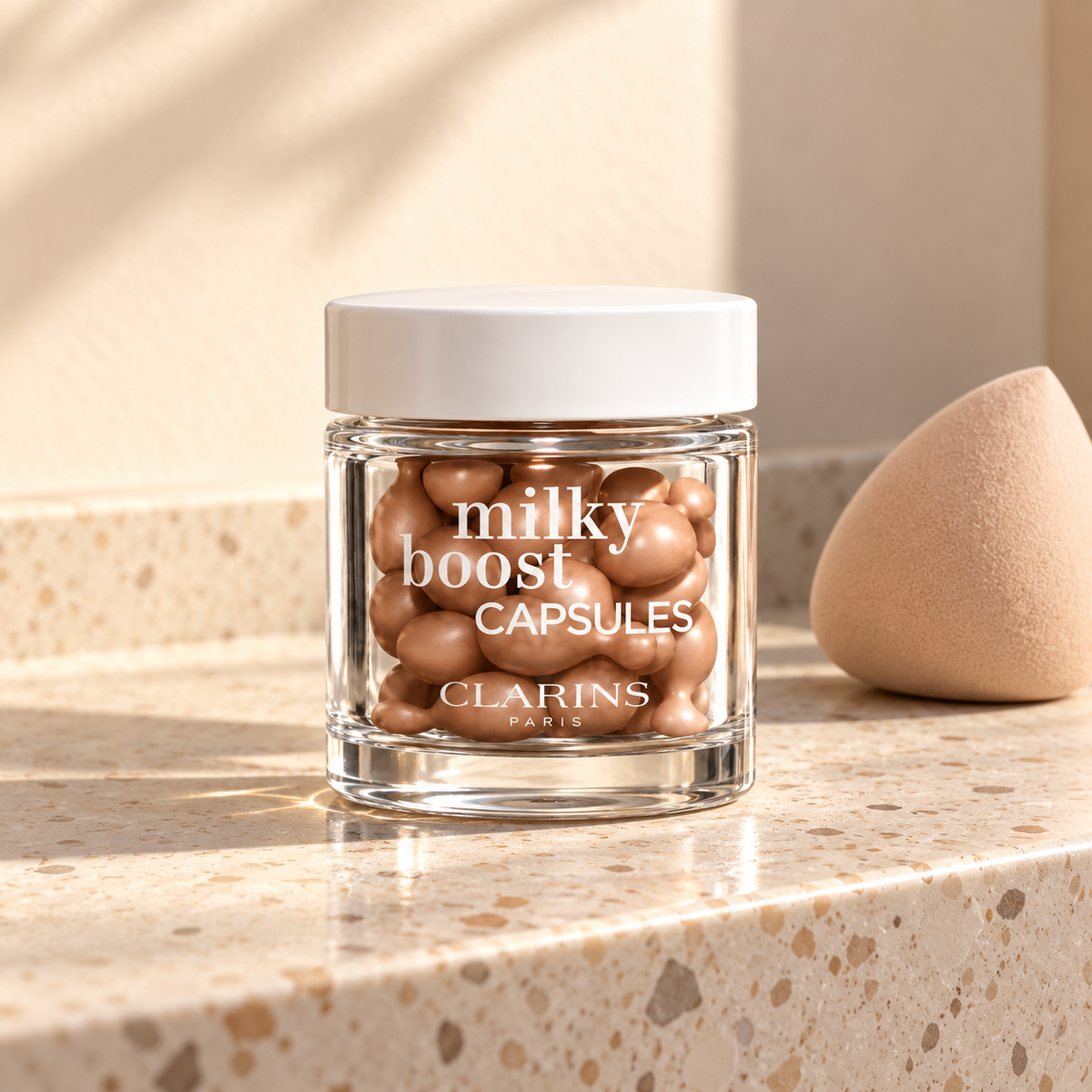 Clarins Milky Boost Capsules 30x0,2 ml – atmosférická fotografie – MrRizz